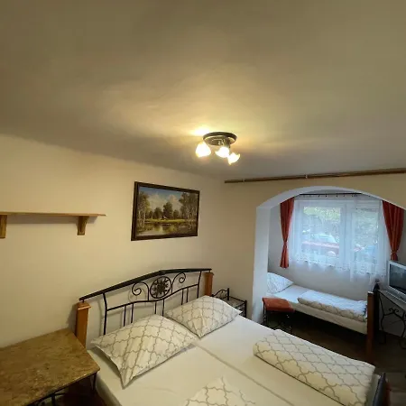 Korenny Vrch Pezinska Baba Homestay szállás *